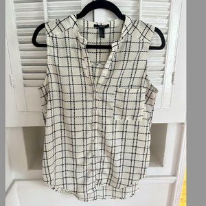 FOREVER 21 White/Black WindowPane print Sleeveless Blouse, Size M